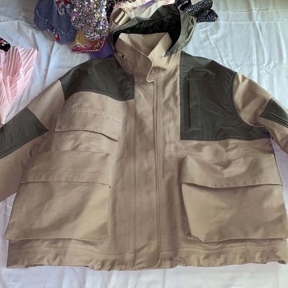 Lululemon Gathering Storm Short Jacket
Sandlot - Picture 11 of 15